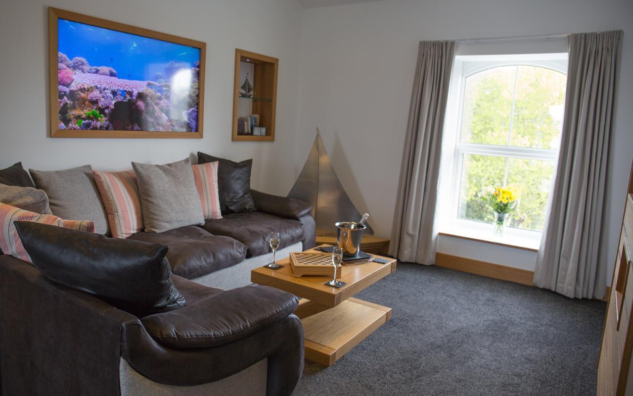 The Oceanic Luxury Aparthotel Falmouth Bagian luar foto