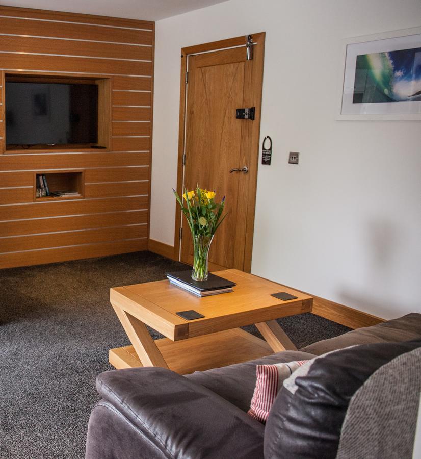 The Oceanic Luxury Aparthotel Falmouth Bagian luar foto