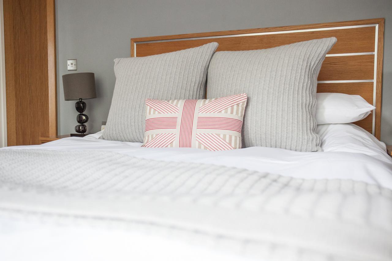 The Oceanic Luxury Aparthotel Falmouth Bagian luar foto
