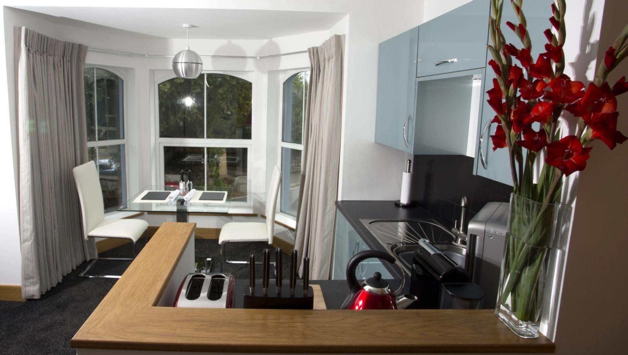 The Oceanic Luxury Aparthotel Falmouth Bagian luar foto