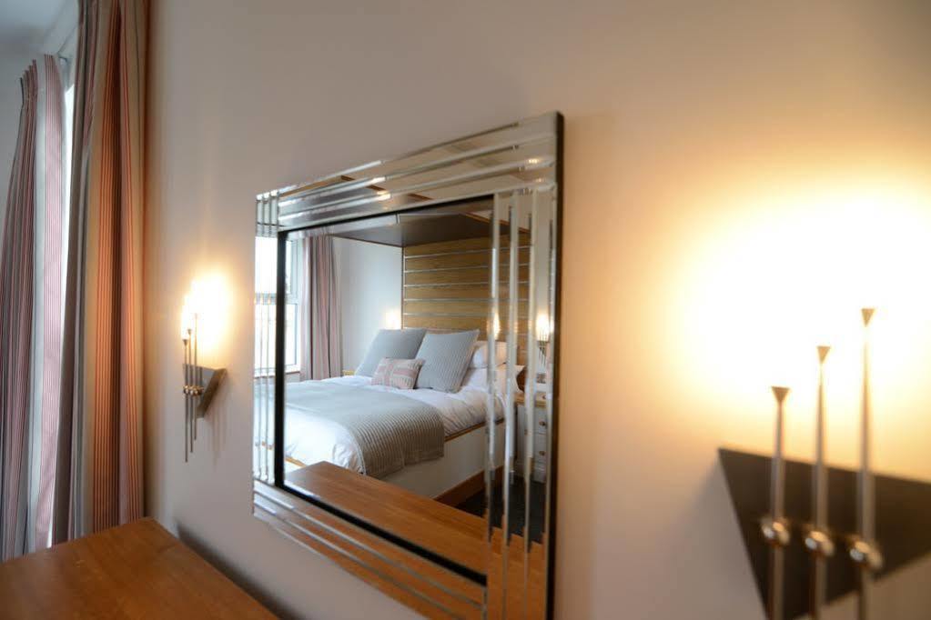 The Oceanic Luxury Aparthotel Falmouth Bagian luar foto