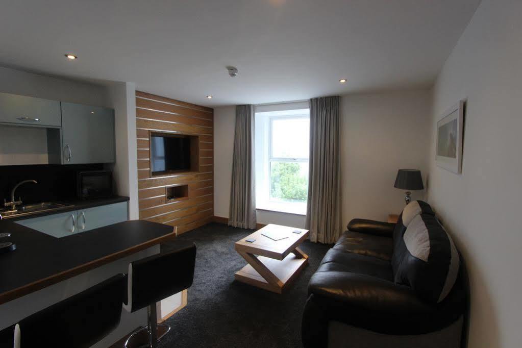 The Oceanic Luxury Aparthotel Falmouth Bagian luar foto